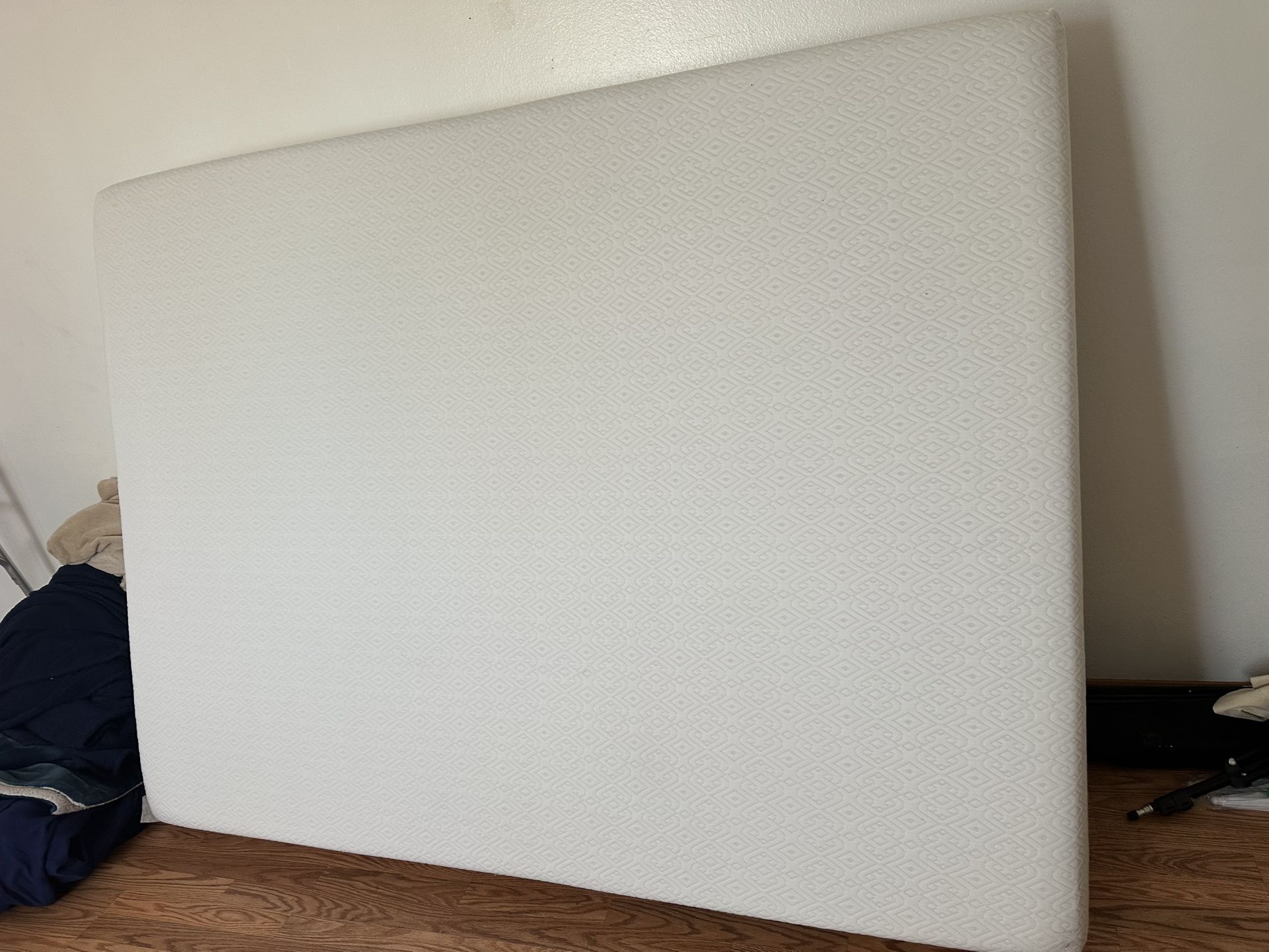 Lucid Queen Mattress