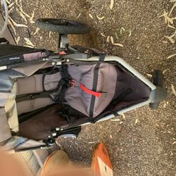 Jogging stroller