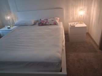 White bedroom set