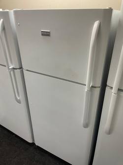 Frigidaire Top Freezer Fridge – White, clean & ready