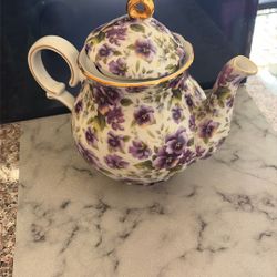 Antique Tea Pot Little Set