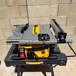 DEWALT DWE7485 8-1/4” Jobsite Table Saw – Open Box Never Used