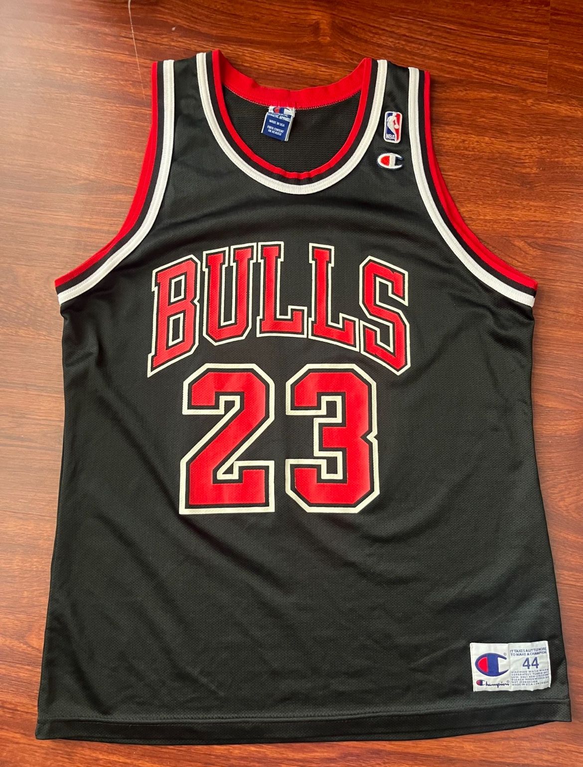 Vtg Champion Chicago Bulls Michael Jordan #23 Jersey SZ 44 Mens L NBA Black