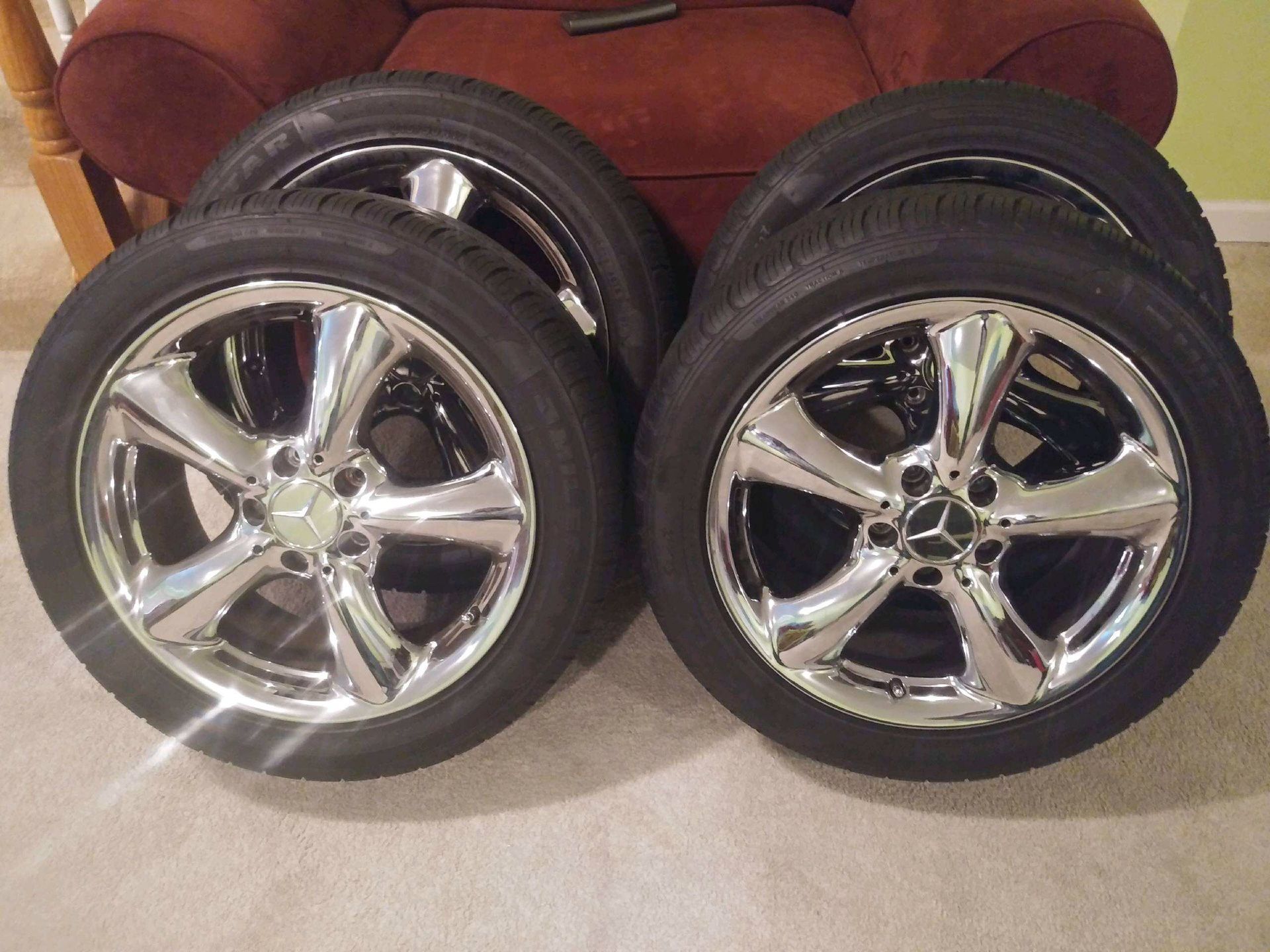 Brand New Mercedes Benz 17.5 Chrome Rims and Tires