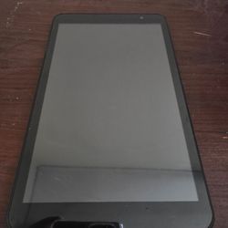 HYUNDAI 8" ANDRIOD TABLET - GREAT CONDITION