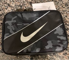 Nike Black Camo Insulated Lunch Bag – New with Tags
