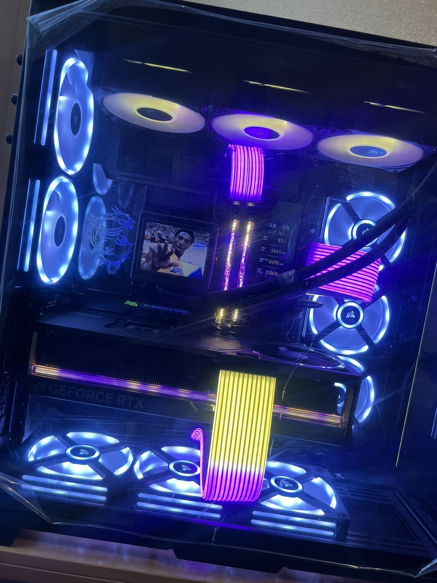 ASUS ROG Astral Nvidia GeForce RTX 5090 OC & AMD Ryzen 9 9950X3D Custom Gaming PC