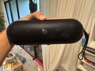 Beats Pill