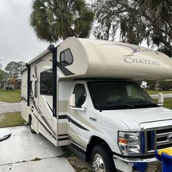 2016 Thor Motor Coach Chateau 26ft