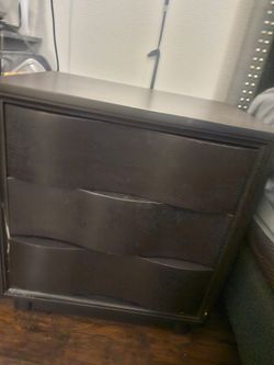 3-Drawer Dresser – Modern Dark Wood – 30" Wide