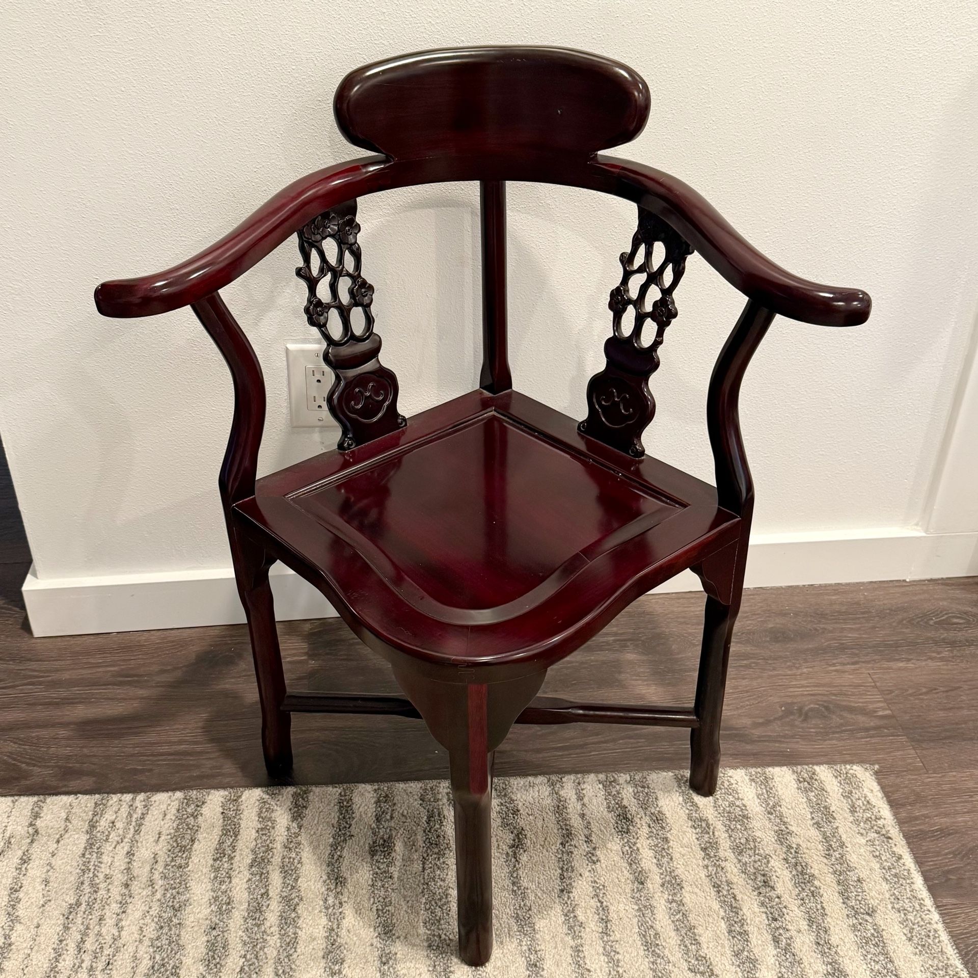 Vintage Rosewood Chinese Hand-carved Corner Chair