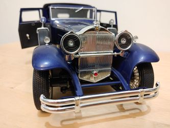 1930 Packard 1:18 scale Diecast car collection