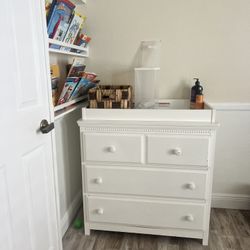 Kid’s Dresser 