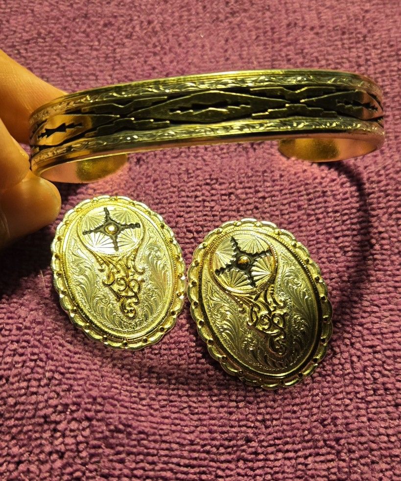 Montana Silversmiths Earrings And Bangel