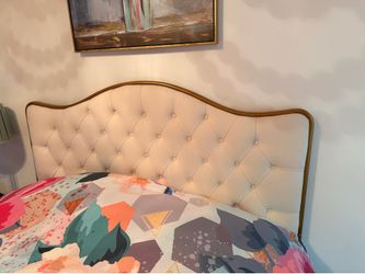 Queen size bed