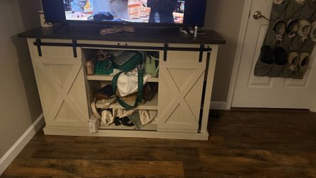 Tv stand