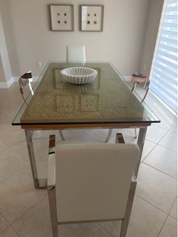 Large dining room table from el dorado furniture cost me over 3500k make me a reasonable offer and come get it.