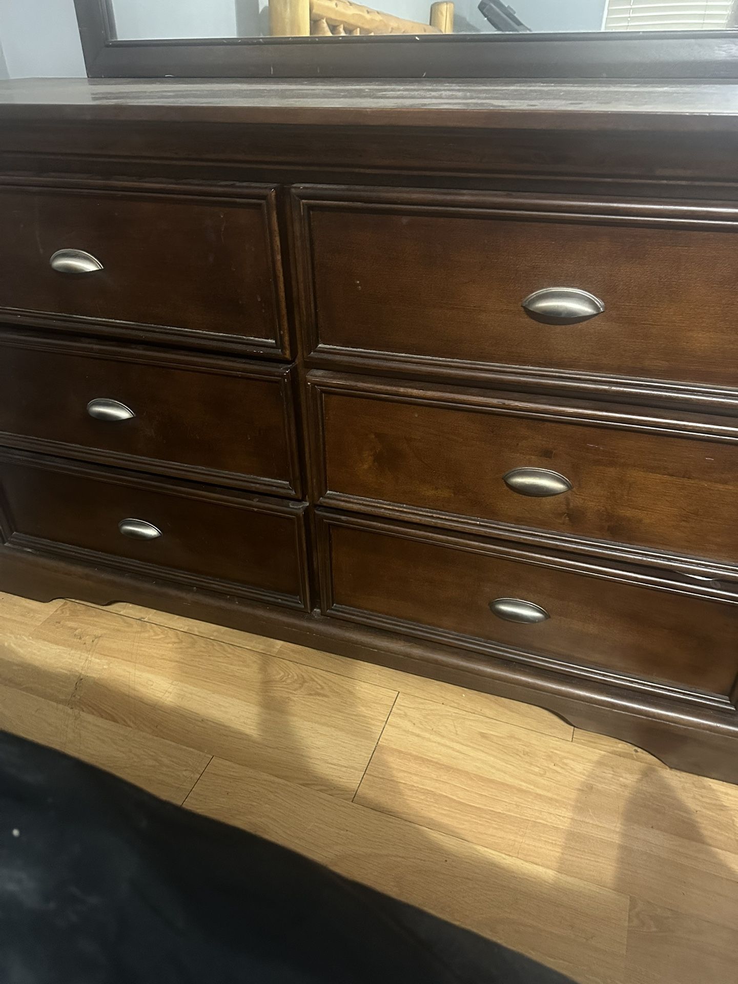 Dresser Drawers And Mirror