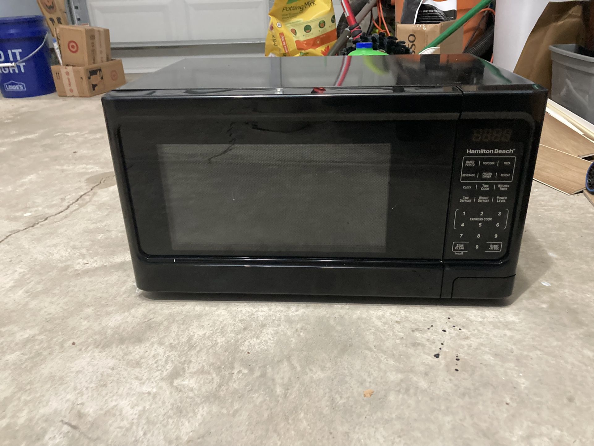 SOLD ‼️Discount Sale‼️ Clearance‼️Lunik Microwave with Defrost