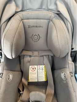 UPPAbaby MESA V2 infant car seat