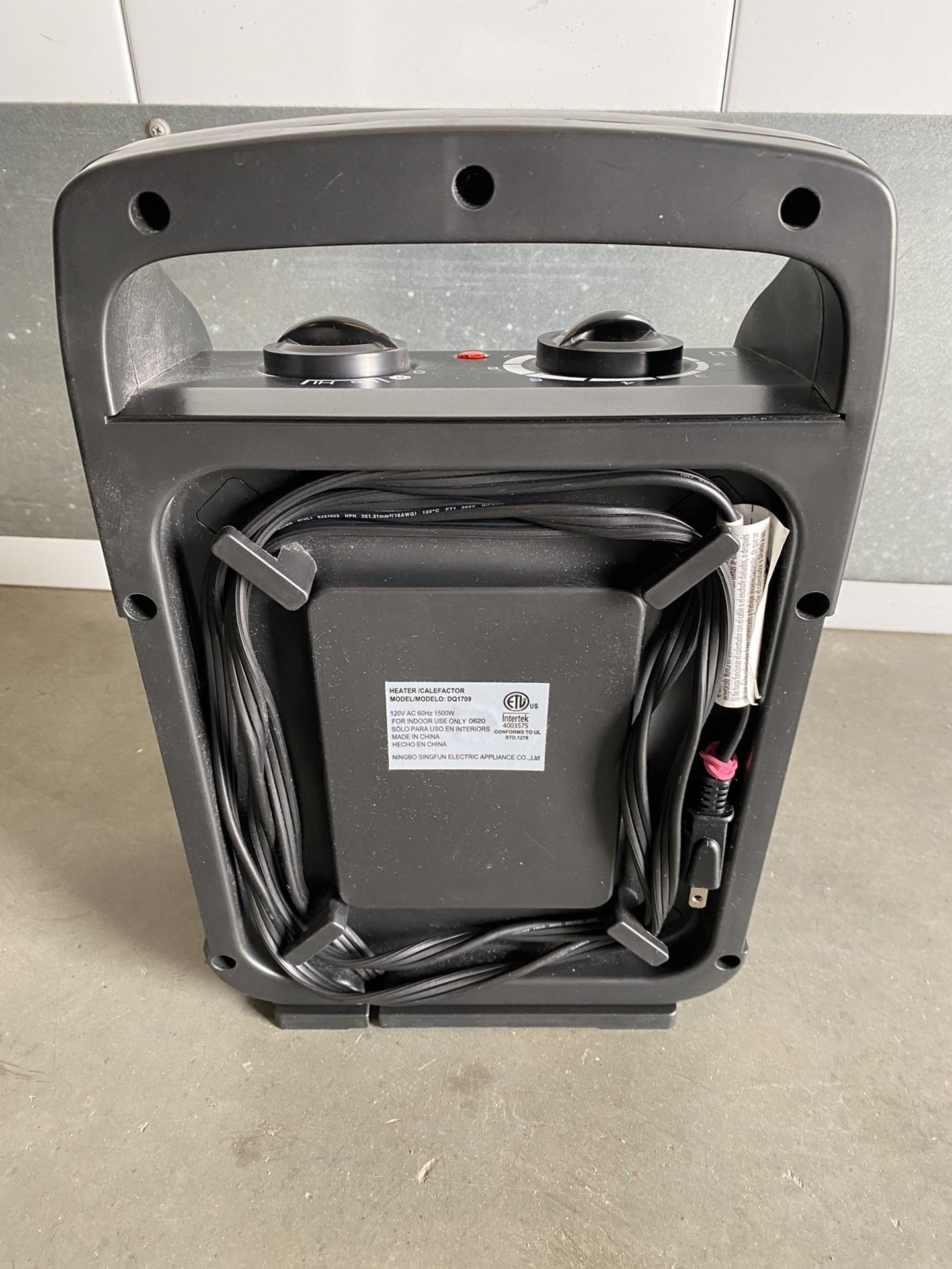 Small Table Or Foot Heater for Sale in San Clemente, CA - OfferUp
