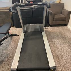 Treadmill 