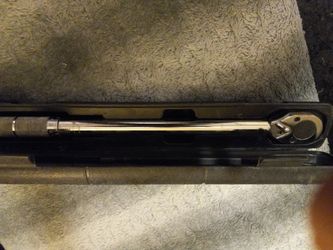 Pittsburgh Pro Torque Wrench Click Type