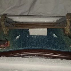 Danbury Mint-Brooklyn Bridge New York City.