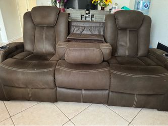 Laredo Springs Brown Dual Reclining Sofa