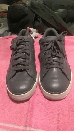 Size 13 Dark Grey Nike shoes