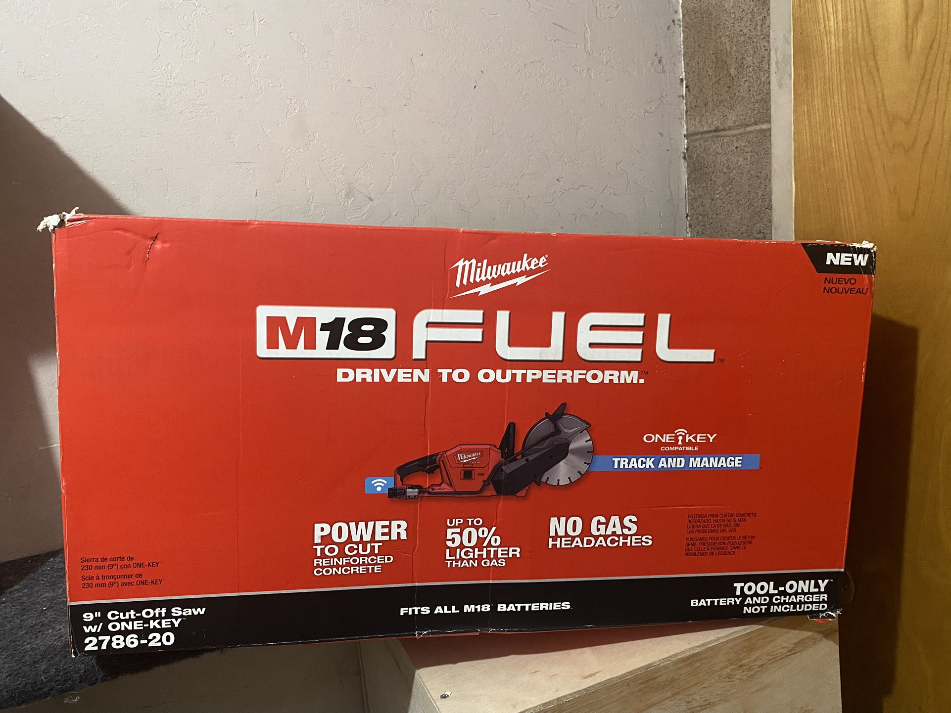 M18 Fuel Milwaukee 9” Cut Off Saw (TOOL ONLY)