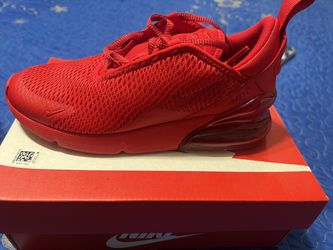 Nikes De Niño Size 3