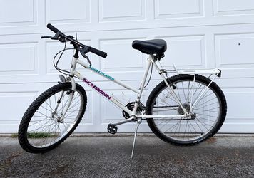 Schwinn High Plains Mountain Bike