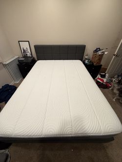 Queen size Bed Frame & Matress