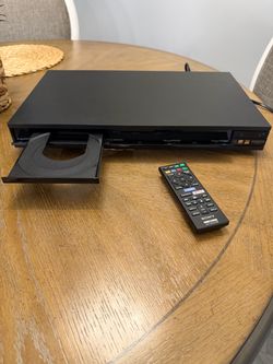 Sony 4K UBP-X800 Ultra HD Blu-ray Player W/ Remote