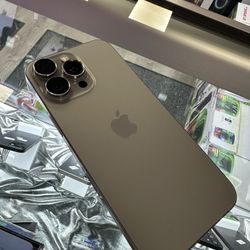 Unlocked IPHONE 15 Pro Max - 256gb 