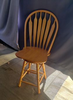 Swivel Bar Stool