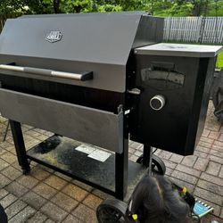 Expert Grill Smoker