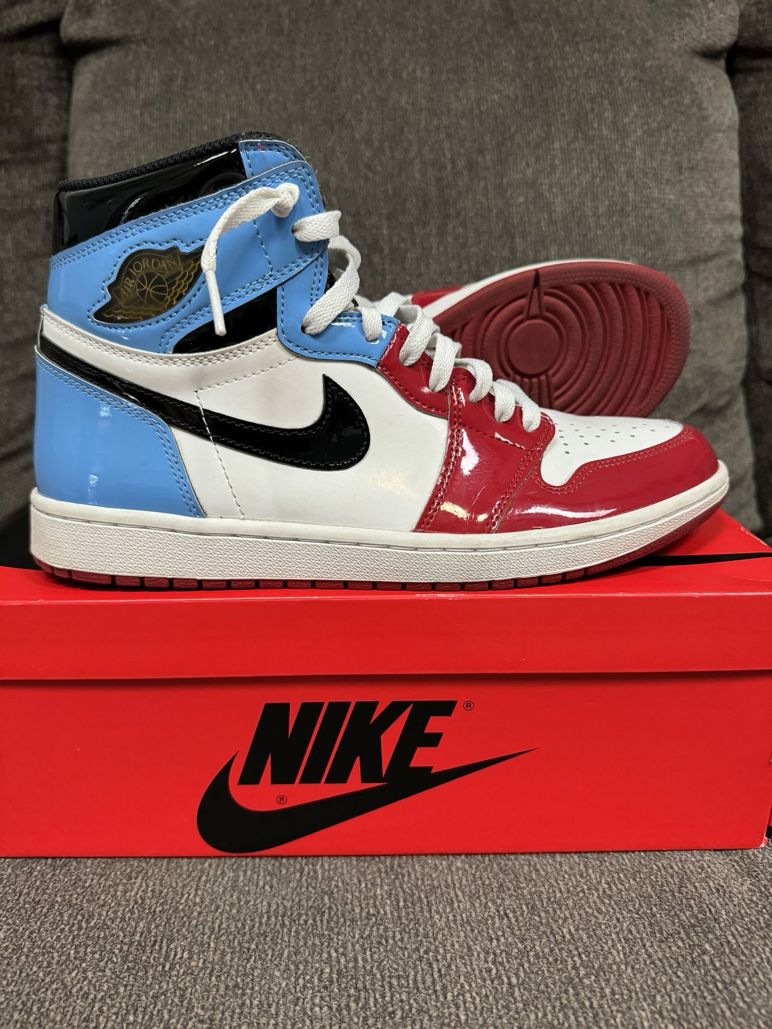 Jordan 1 High Fearless UNC
