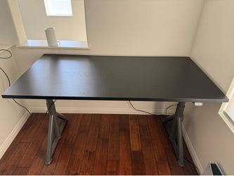 IKEA Sit/stand Desk