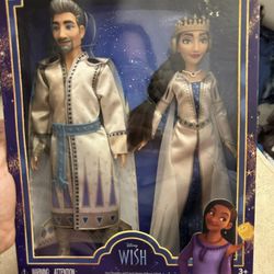 Mattel Disney’s Wish 2-Doll Set, King Magnifico & Queen Amaya Posable Fashion Dolls with Removable Outfits & Accessories