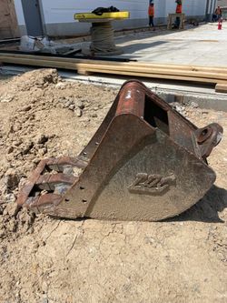 12 “ Bucket