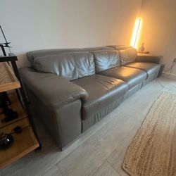 FREE DELIVERY LEATHER RECLINER SOFA 3 Pcs PERFECT CONDITIONS