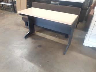 Computer desk see pictures for dimensions