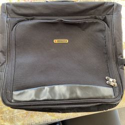 Protégé Travel Suit Luggage 