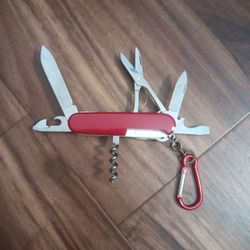 Victorinox Swiss Army Multi-Tool, Fieldmaster Pocket Knife $24 OBO 