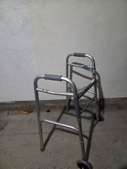 Aluminum folding walker