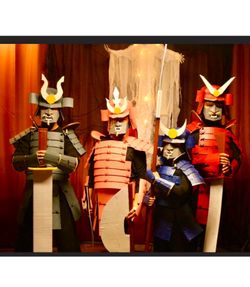 Free paper mache Halloween costume “samurai”