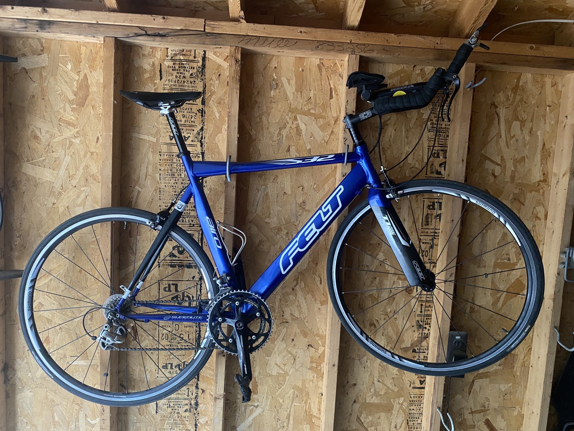 Felt Road Bike / Triathlon Bike