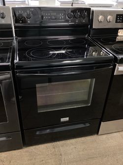 Frigidaire Gallery 30 in 5.7 cu.ft. Glass Top 5 Burners Freestanding Electric Range